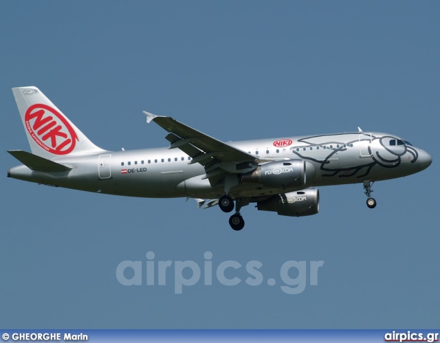 OE-LED, Airbus A319-100, Niki