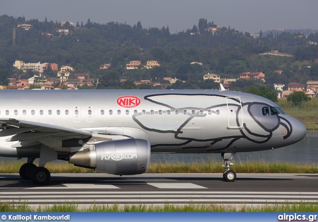 OE-LEE, Airbus A320-200, Niki