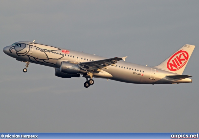 OE-LEO, Airbus A320-200, Niki