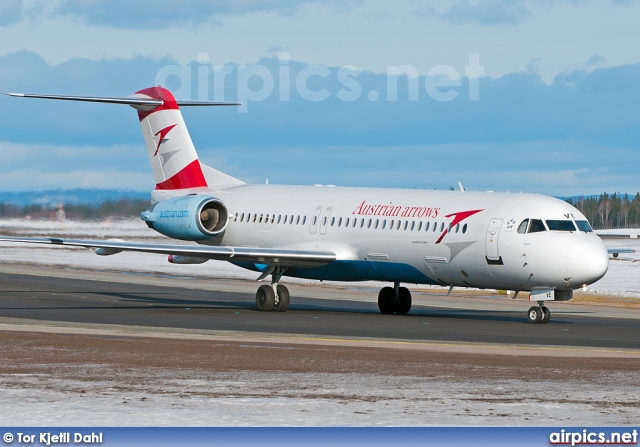 OE-LVE, Fokker F100, Austrian Arrows (Tyrolean Airways)