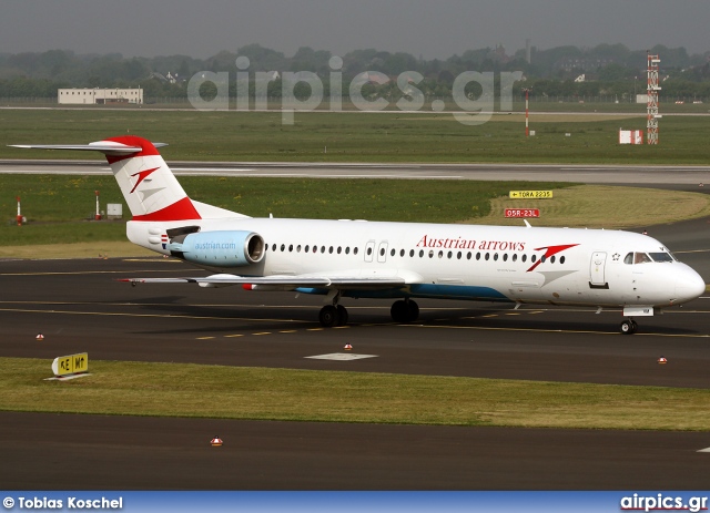 OE-LVM, Fokker F100, Austrian Arrows (Tyrolean Airways)