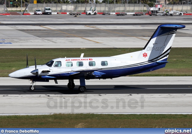 OK-OKL, Piper PA-42-720 Cheyenne IIIA, Private