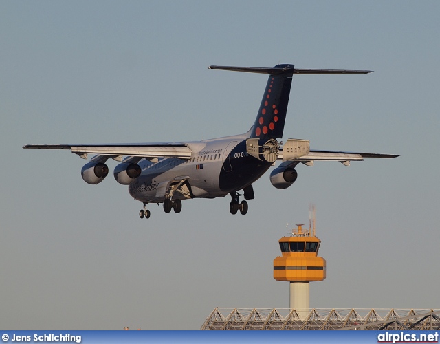 OO-DJN, British Aerospace Avro RJ85, Brussels Airlines