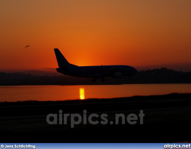 OO-TUA, Boeing 737-400, Jetairfly