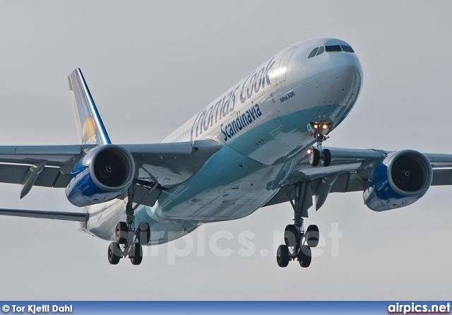 OY-VKF, Airbus A330-200, Thomas Cook Airlines Scandinavia