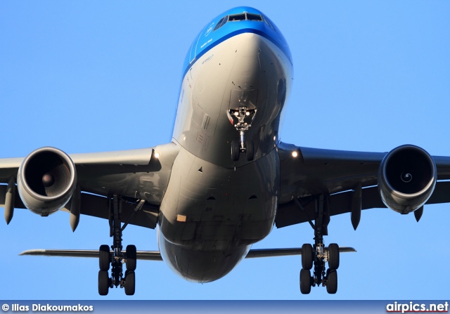 PH-AOH, Airbus A330-200, KLM Royal Dutch Airlines