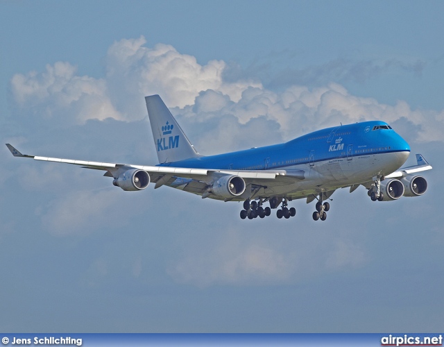 PH-BFL, Boeing 747-400, KLM Royal Dutch Airlines