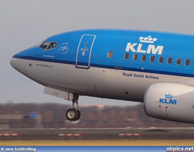 PH-BGN, Boeing 737-700, KLM Royal Dutch Airlines