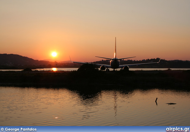 PH-HZJ, Boeing 737-800, Transavia