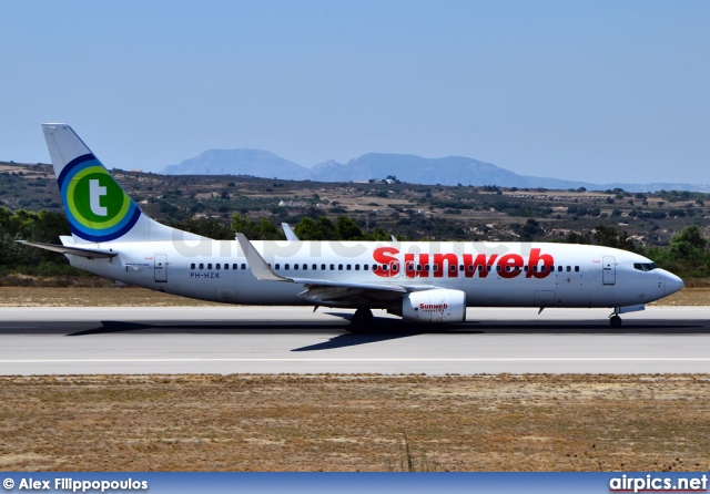 PH-HZK, Boeing 737-800, Transavia