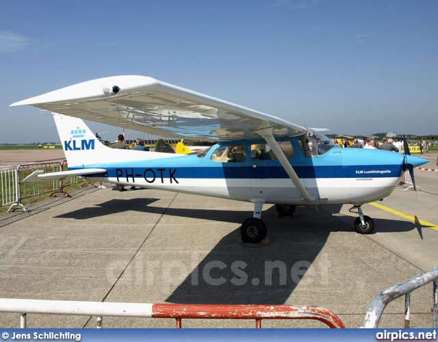 PH-OTK, Cessna 172N Skyhawk, KLM Royal Dutch Airlines