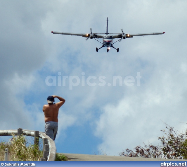 PJ-WIS, De Havilland Canada DHC-6-300 Twin Otter, Winair