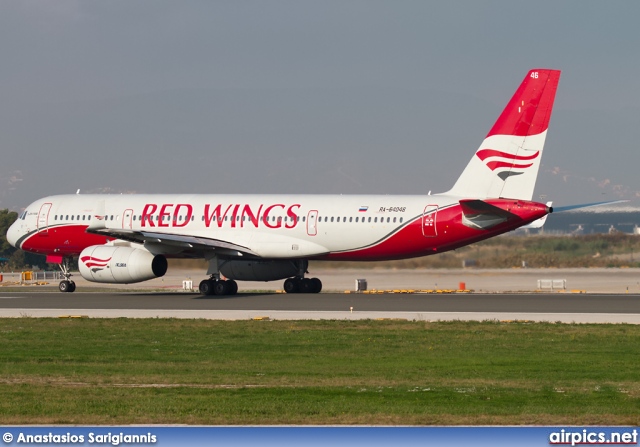 RA-64046, Tupolev Tu-204-100, Red Wings Airlines