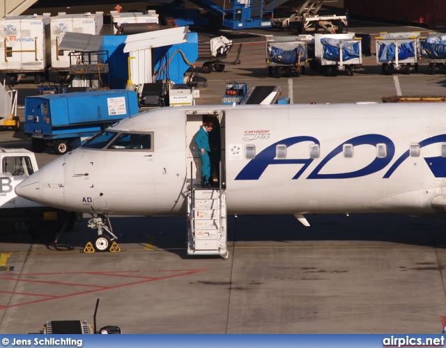 S5-AAD, Bombardier CRJ-200LR, Adria Airways