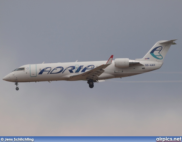 S5-AAH, Bombardier CRJ-100LR, Adria Airways