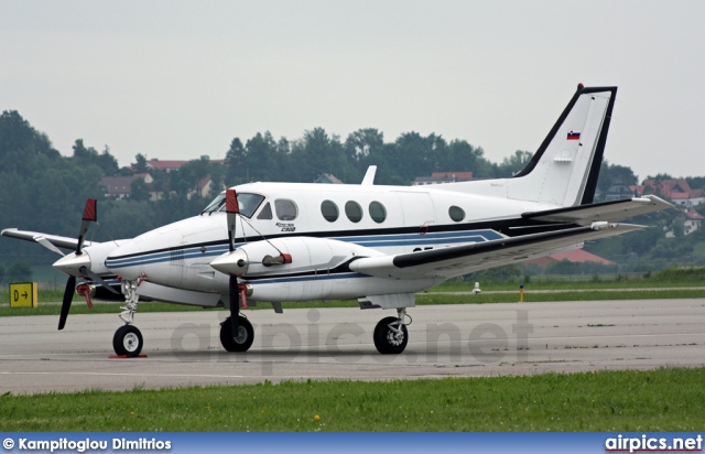 S5-CMO, Beechcraft C90B King Air, Private