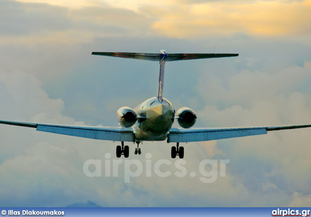 SE-DIN, McDonnell Douglas MD-82, Scandinavian Airlines System (SAS)