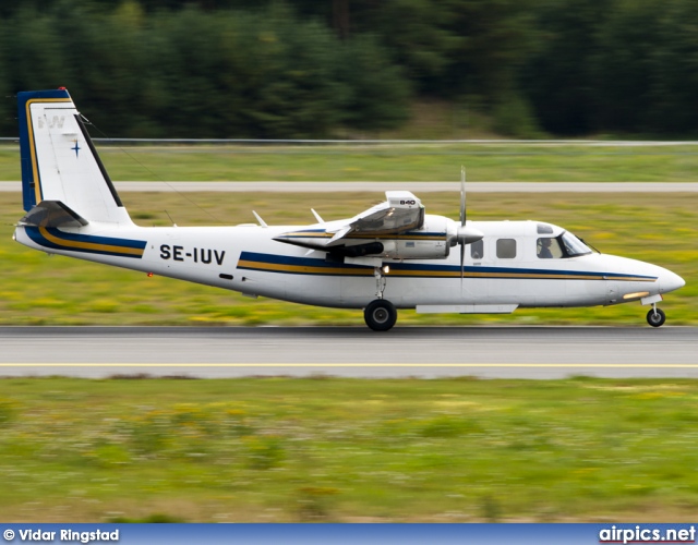 SE-IUV, Rockwell 690C Jetprop 840, Untitled