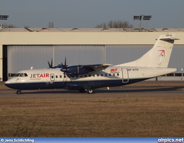 SP-KTR, ATR 42-300, Jet Air