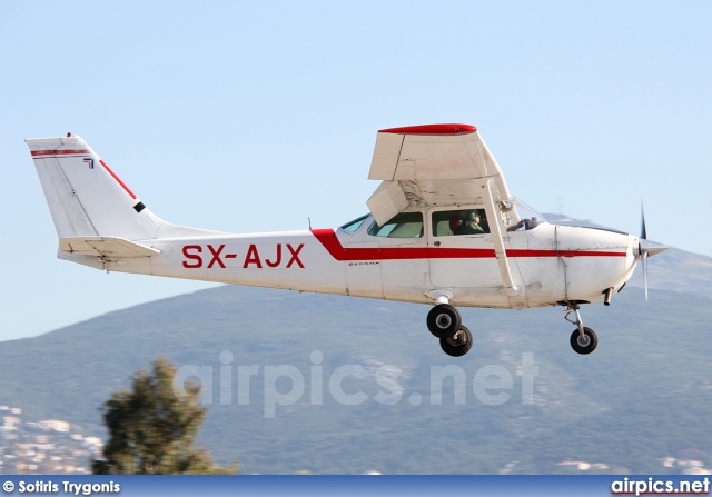 SX-AJX, Cessna 172L Skyhawk, Private