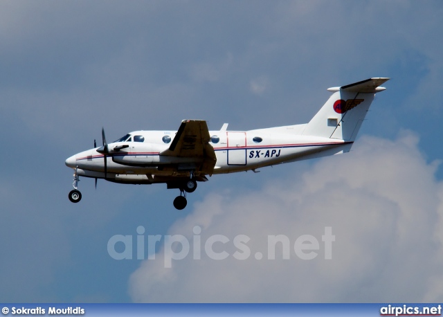 SX-APJ, Beechcraft 200 Super King Air, Aviator Airways