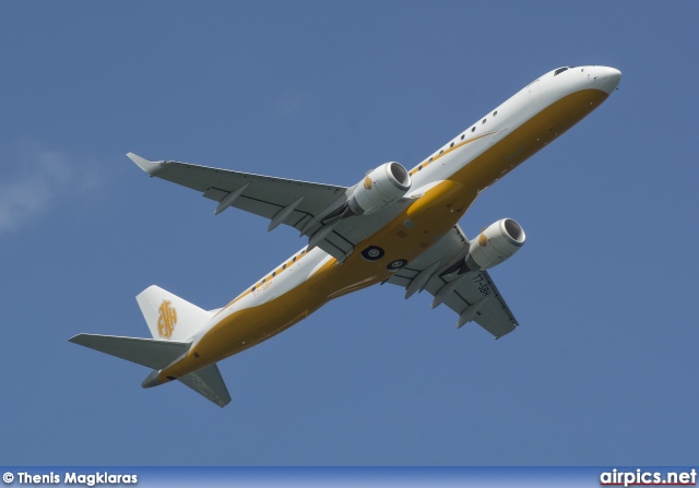 T7-SBH, Embraer ERJ 190ECJ Lineage 1000, Private