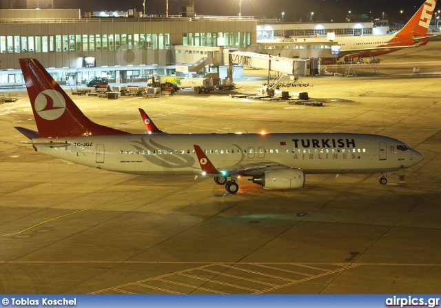 TC-JGZ, Boeing 737-800, Turkish Airlines