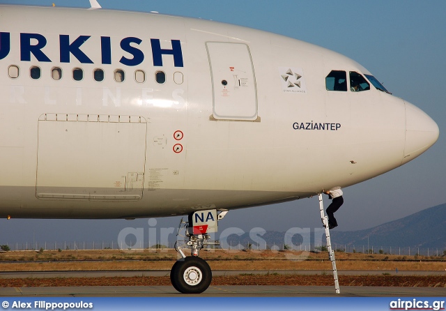 TC-JNA, Airbus A330-200, Turkish Airlines