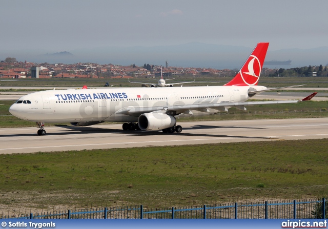 TC-JNJ, Airbus A330-300, Turkish Airlines