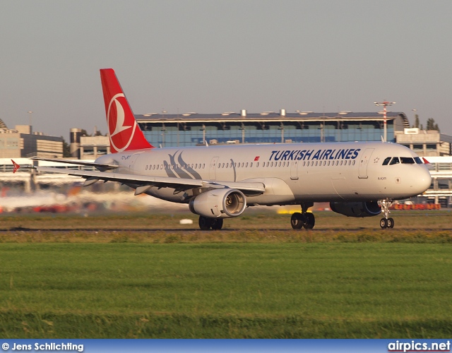 TC-JRT, Airbus A321-200, Turkish Airlines