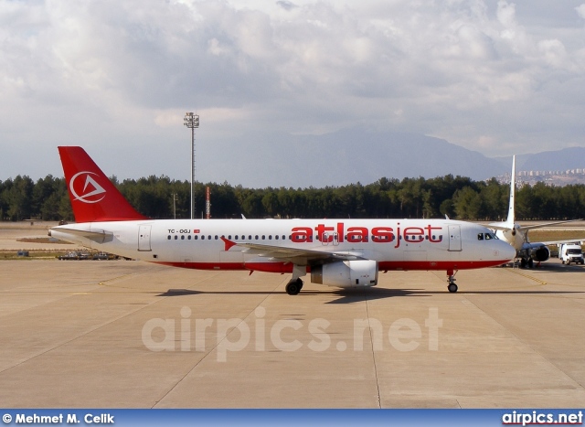 TC-OGJ, Airbus A320-200, Atlasjet