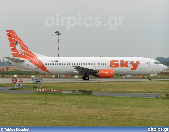 TC-SKE, Boeing 737-400, Sky Airlines