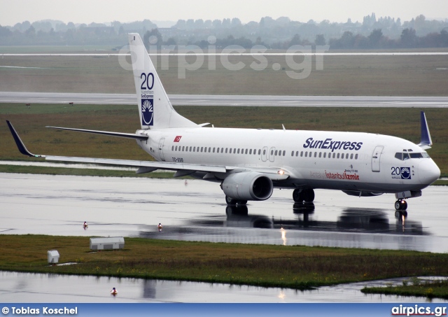 TC-SUO, Boeing 737-800, SunExpress