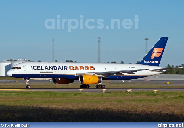TF-FIE, Boeing 757-200PF, Icelandair