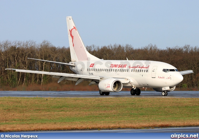 TS-IOL, Boeing 737-600, Tunis Air