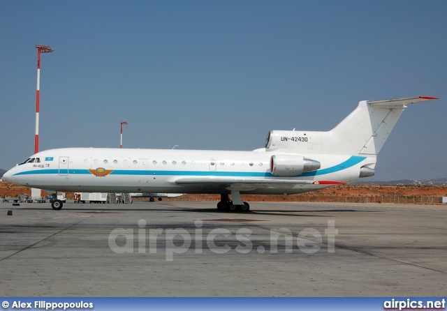 UN-42430, Yakovlev Yak-42-D, Private