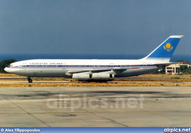 UN-86077, Ilyushin Il-86, Kazakhstan Airlines
