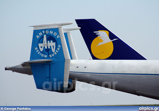 UR-09307, Antonov An-22 Antei, Antonov