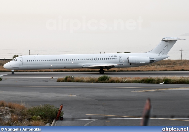 UR-CEL, McDonnell Douglas MD-83, Khors Air