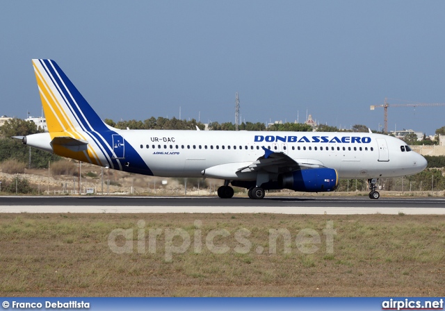 UR-DAC, Airbus A320-200, Donbassaero