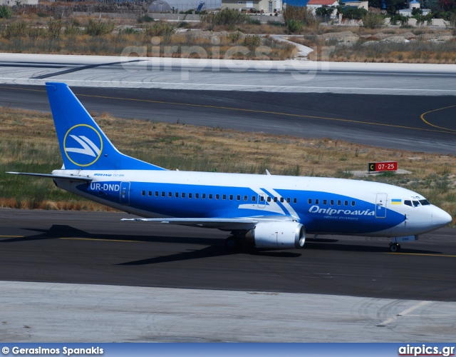 UR-DND, Boeing 737-500, Dniproavia