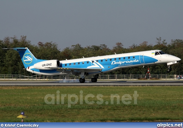 UR-DNZ, Embraer ERJ-145LR, Dniproavia