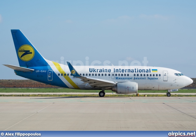 UR-GAU, Boeing 737-500, Ukraine International Airlines