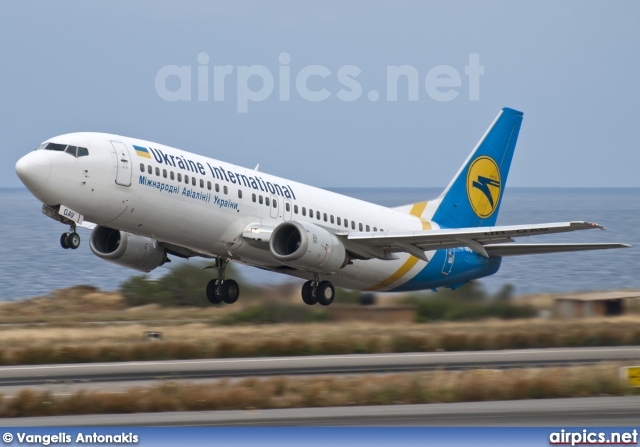 UR-GAV, Boeing 737-400, Ukraine International Airlines