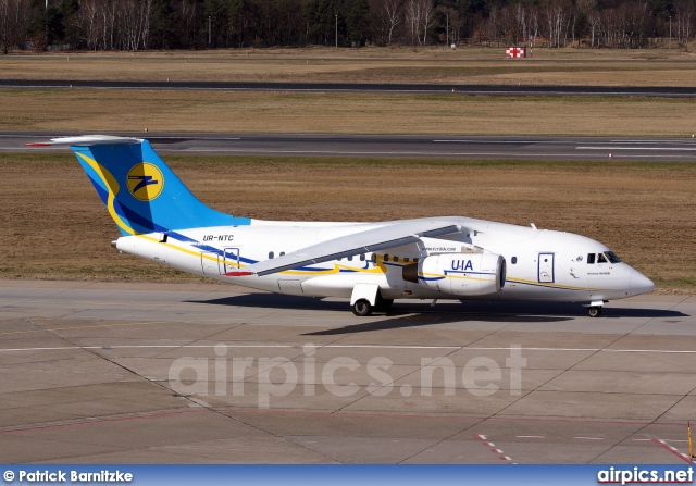 UR-NTC, Antonov An-148-100B, Ukraine International Airlines