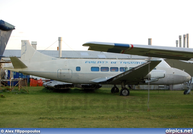 VH-CLX, De Havilland DH-114 Heron, Airlines of Tasmania