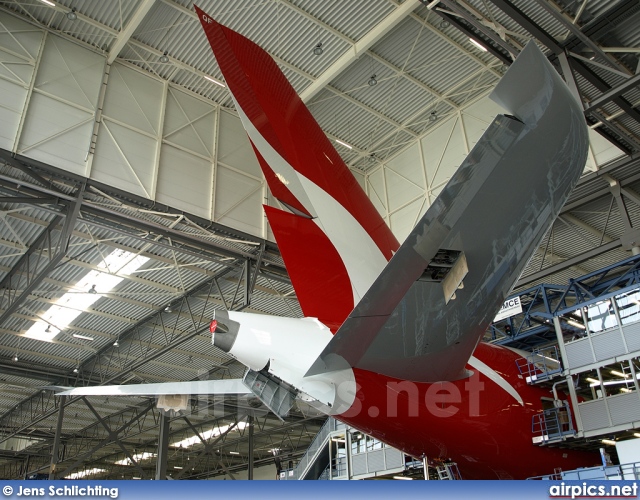 VH-OQF, Airbus A380-800, Qantas