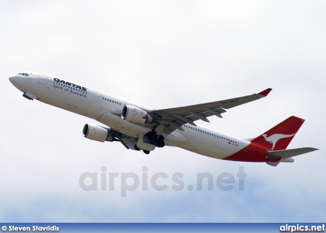 VH-QPB, Airbus A330-300, Qantas