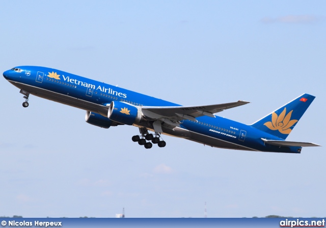 VN-A141, Boeing 777-200ER, Vietnam Airlines