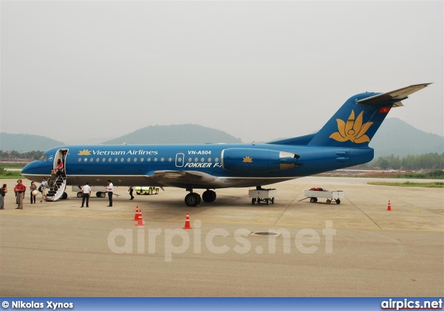 VN-A504, Fokker 70, Vietnam Airlines